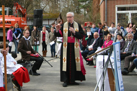 Bischof Trelle weiht neue Mensa an IGS St.-Ursula-Schule Duderstadt ein