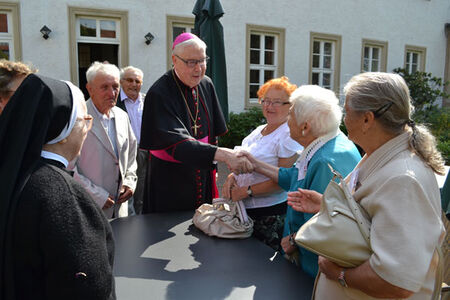Bischof Trelle empfing KZ-Überlebende aus Polen